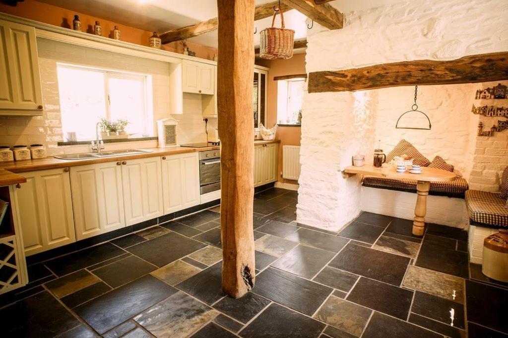 Charming Welsh Cottage Johnston Luaran gambar