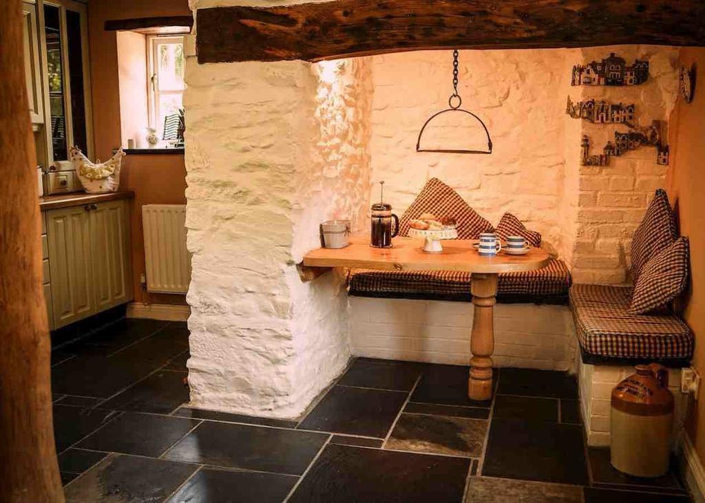 Charming Welsh Cottage Johnston Luaran gambar